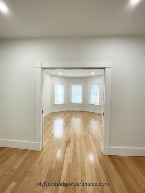 Foto del edificio - 2 bedroom in CAMBRIDGE MA 02140