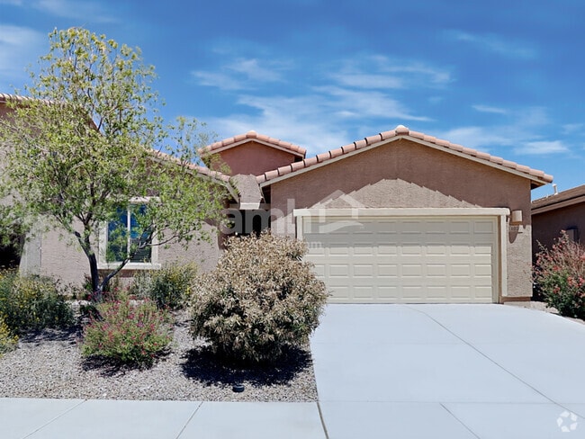 Building Photo - 1021 E Lumberjack Trail