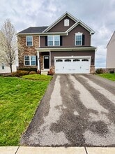 Building Photo - 2925 Pinnacle Dr