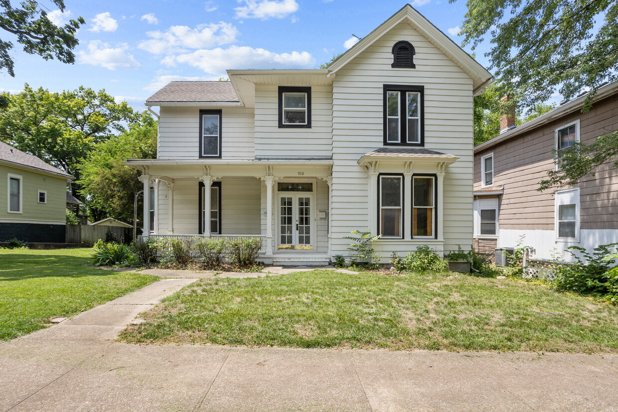 Primary Photo - 1874 House