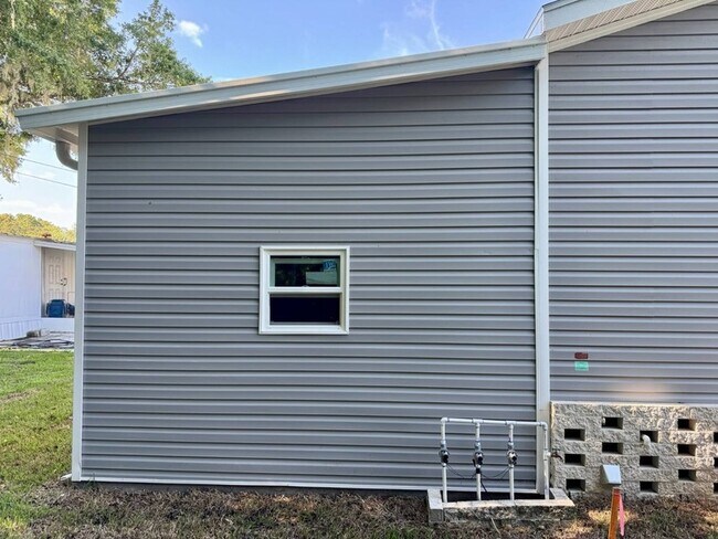 Foto del edificio - 843 E Colonial Cir