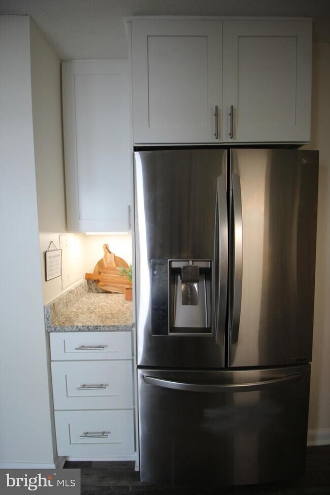 Foto del edificio - 501 Slaters Ln