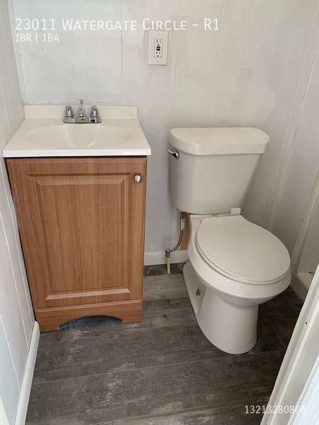 Foto del edificio - 23011 Watergate Cir