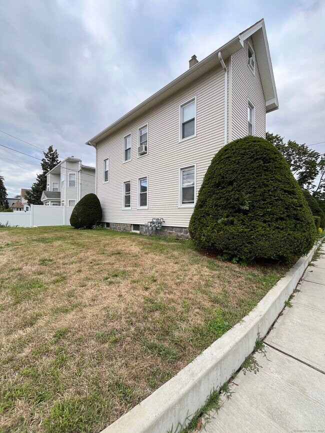 Foto del edificio - 35 Cove Ave