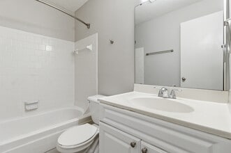 Building Photo - Reserve at Midtown