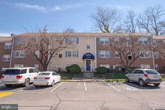 Building Photo - 4409 Falls Bridge Dr