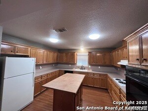 Foto del edificio - 1241 Rapids Rd