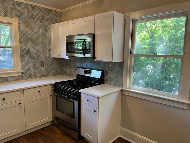 Photo - 340 Josephine St NE Apartments