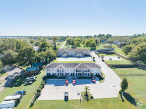 Building Photo - Presidential Shores