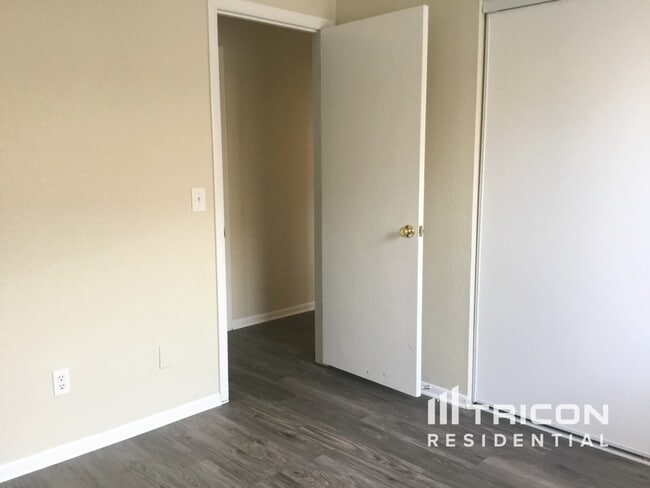 Foto del edificio - 4755 N 87th Ave