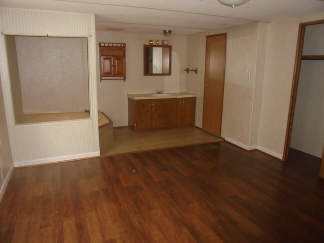 Building Photo - 134 Big Horn Dr