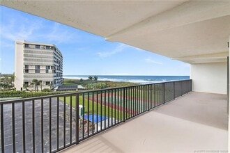 Building Photo - 10044 S Ocean Dr
