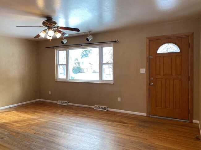 Foto del edificio - STUDENTS WELCOME! Spacious Ranch Home w/ F...