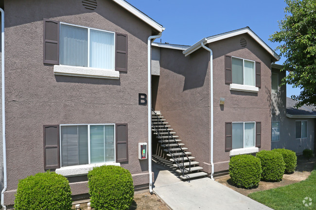 Building Photo - Lakewood Terrace Apartments