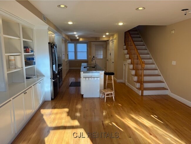 Foto del edificio - 10 Sherman Ct