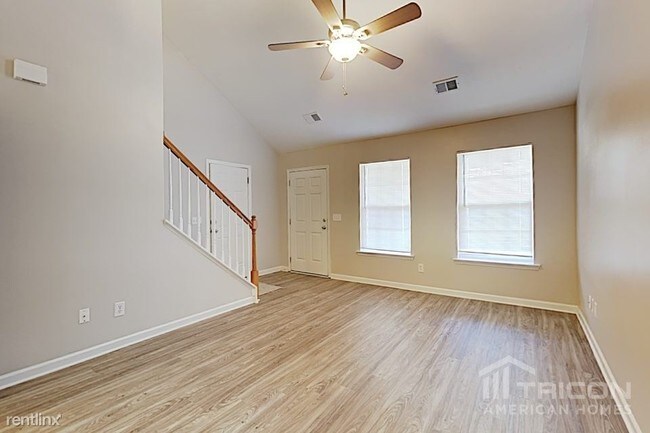 Foto del edificio - 227 Cinnamon Hills Ln