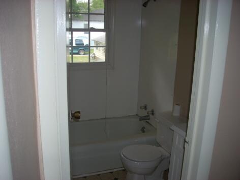 Foto del edificio - 531 South Hill (Pond) St