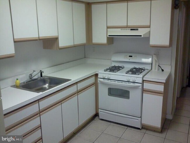 Foto del edificio - 7517 Brookhaven Rd