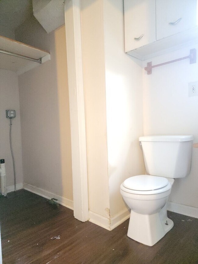 Foto del edificio - 2 Bedroom Single Family Home Alert!!!