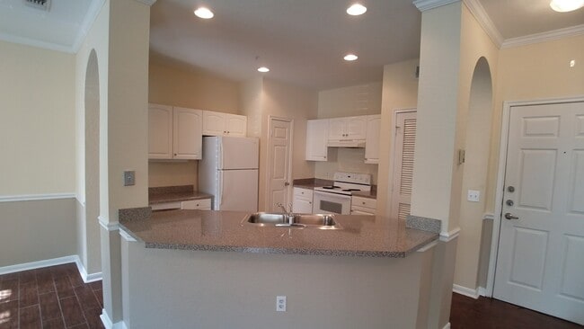 Foto del edificio - Amazing 1/1 Courtyard View Condo for Rent at Park North Downtown Orlando.
