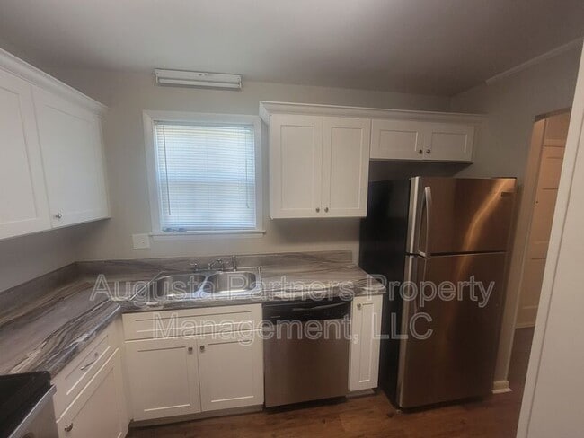 Building Photo - 409 Alta Vista Ave