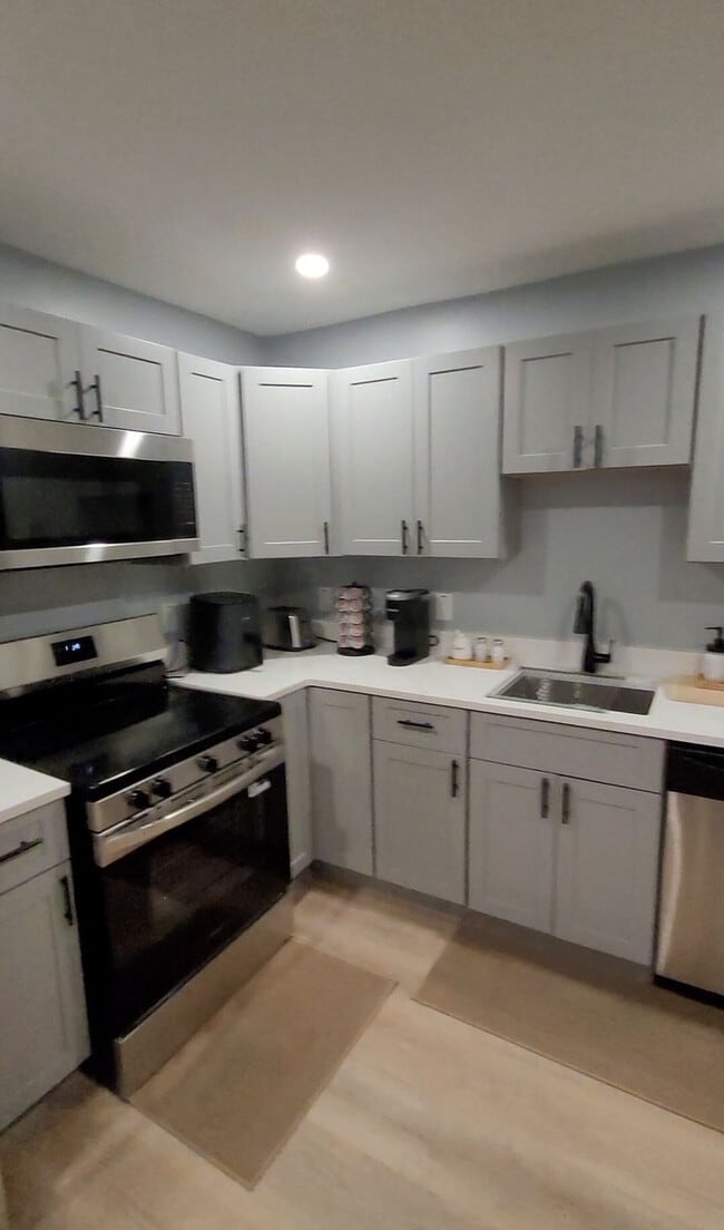 Foto del edificio - 81 Luna St