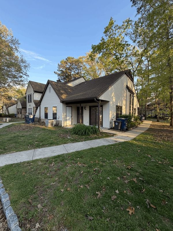 Building Photo - 2807 Hathorne Court