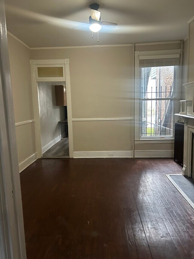 Building Photo - 3 bedroom home