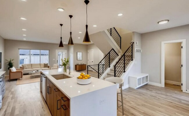 Foto del edificio - 4637 S Lincoln St