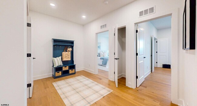 Foto del edificio - 34 Creek View Ln