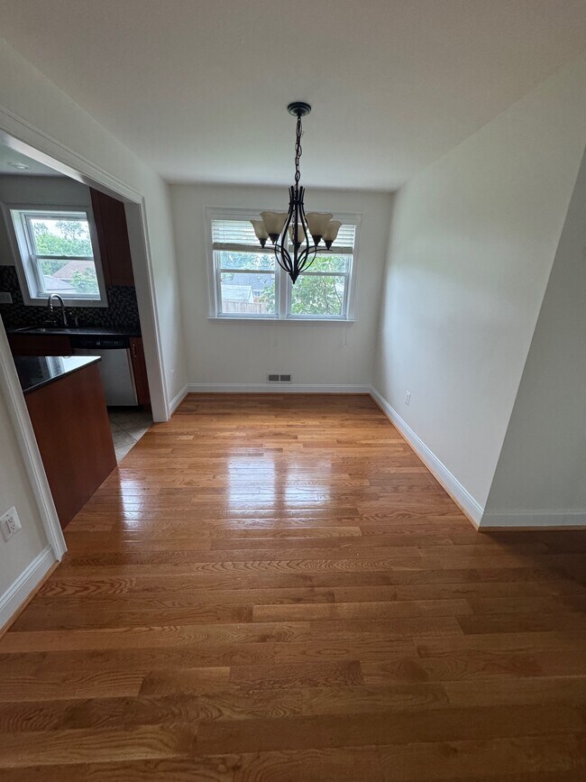 Foto del edificio - 12720 Feldon St