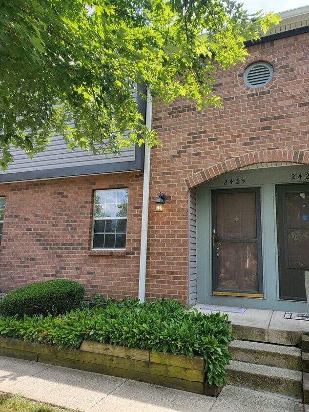 2425 Carolina Ave Unit NA, Columbus, OH 43229 Condo for Rent in