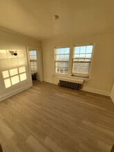 Building Photo - 614 6th St