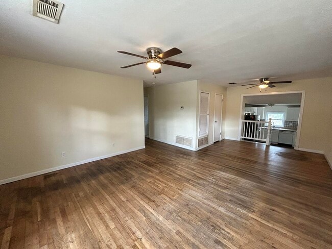 Foto del edificio - 315 Brackin St