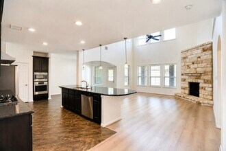 Building Photo - 3303 Belmont River Ln
