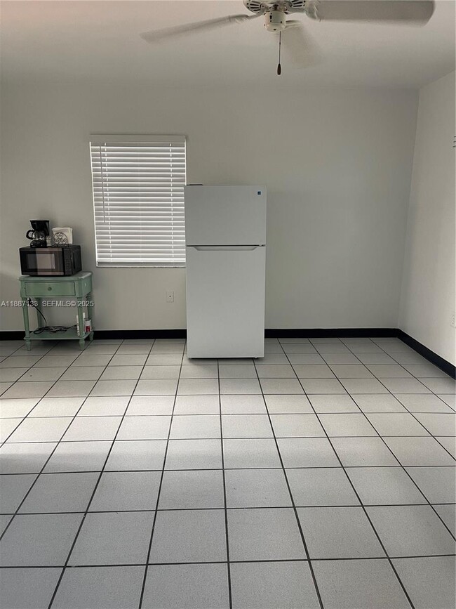 Foto del edificio - 10315 SW 35th St