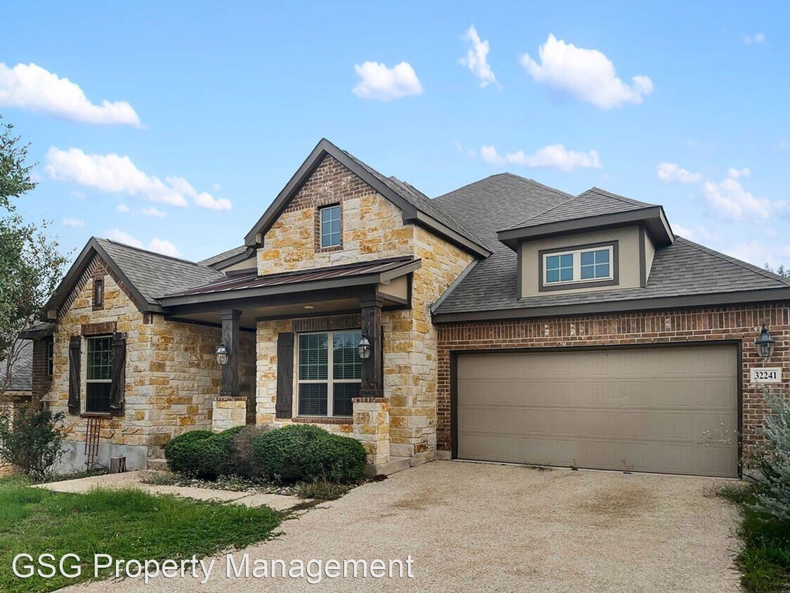 4 br, 3 bath House 32241 Tamarind Bend House Rental in Bulverde, TX