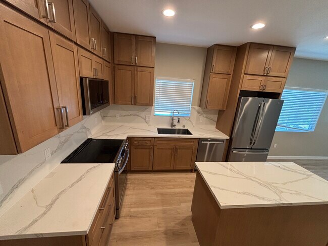 Foto del edificio - 4112 Pepper Dr