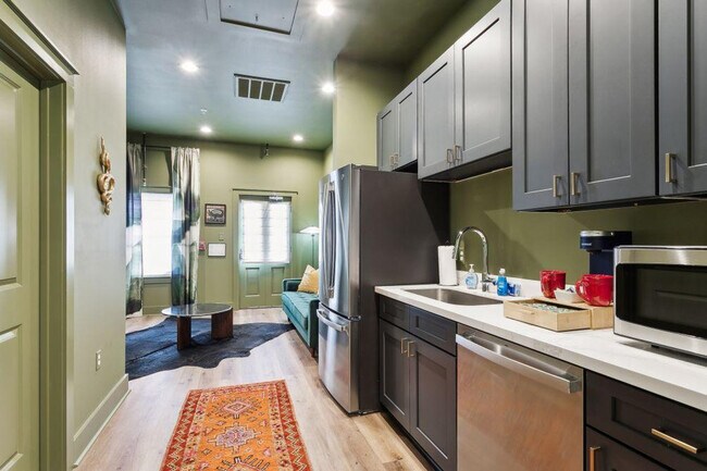 Foto del edificio - 1738 N Rampart St