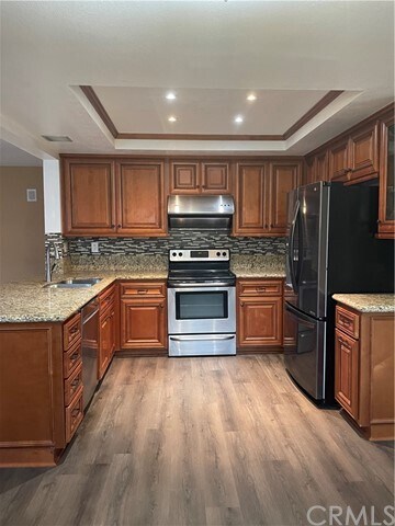 Building Photo - 1325 Sunrise Cir N