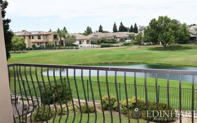 Foto del edificio - 1704 East Green Sage Avenue