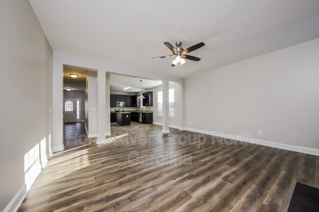 Building Photo - 1638 Ashmead Ln
