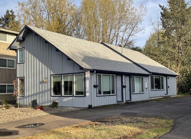 Foto del edificio - 1072 SW E Ave