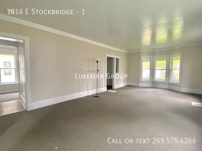 Foto del edificio - 1016 E Stockbridge-1