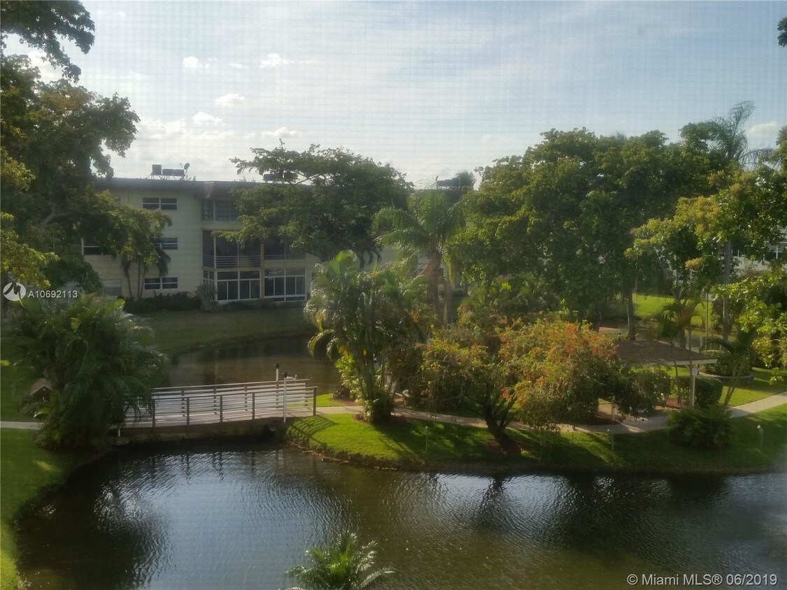 Primary Photo - 5161 W Oakland Park Blvd