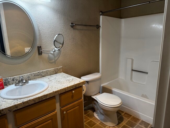 Building Photo - 9530 SW 146th Ter