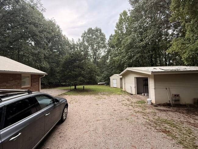 Building Photo - 6721 Newman Rd