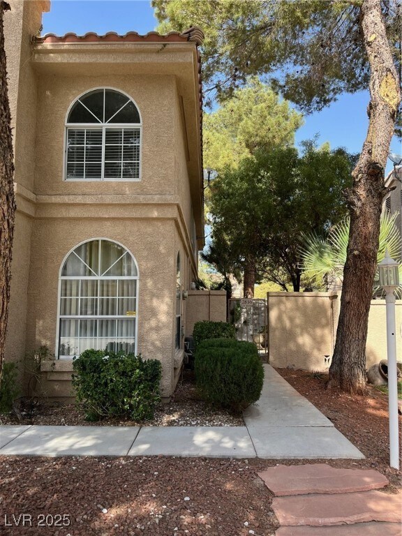Foto del edificio - 2836 Yukon Trail Dr