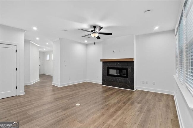 Foto del edificio - 608 Avondale Pk Cir