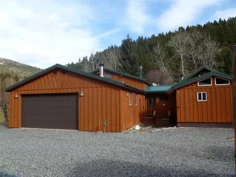 Building Photo - 42 Quartz Ave